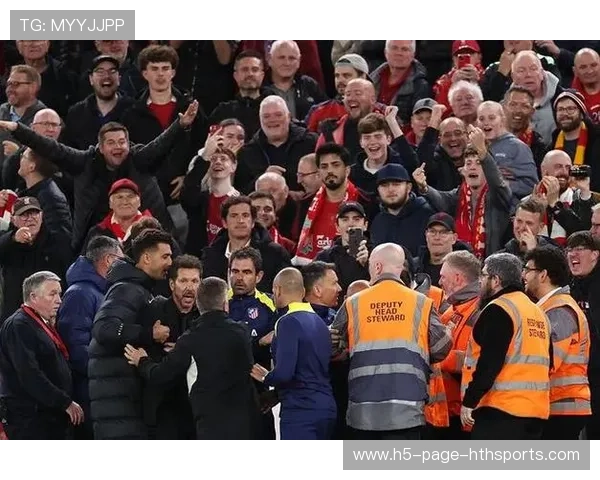 场边球迷冲突被控制，安全措施升级